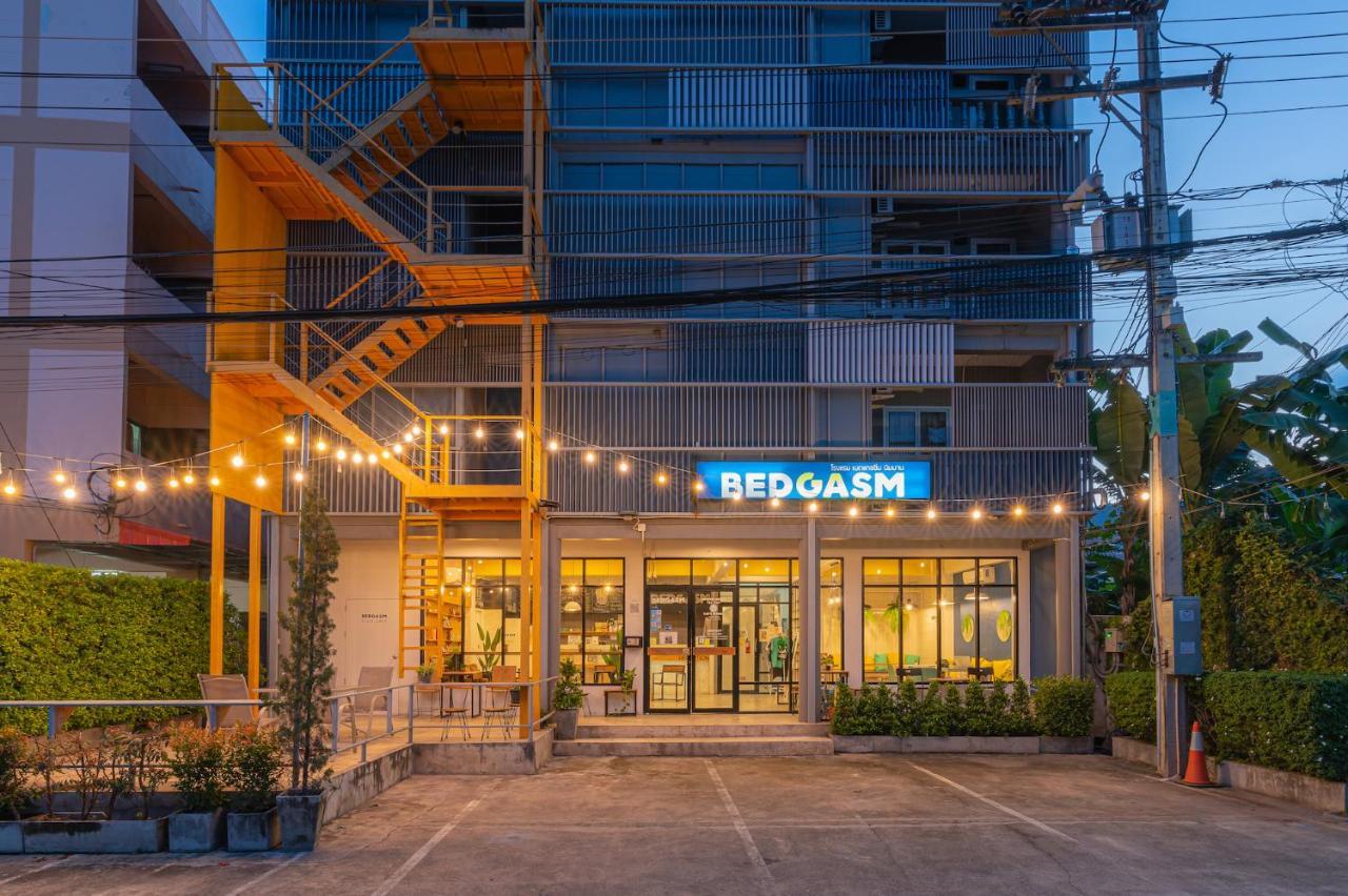 Bedgasm Hotel X Cafe Nimman Chiang Mai Eksteriør billede